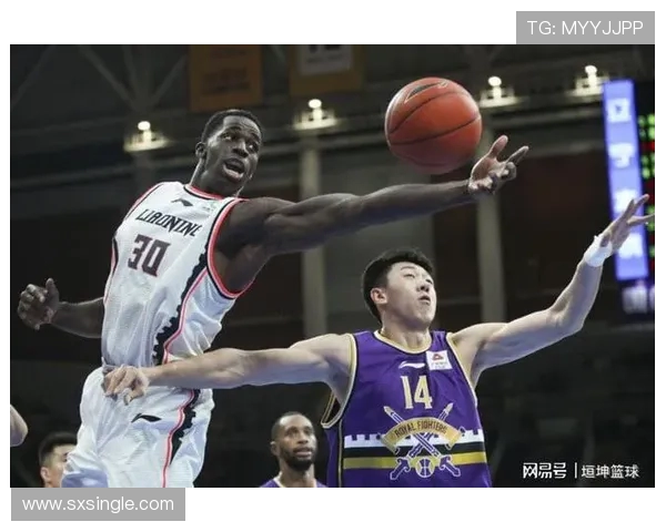 南京篮球队与北京篮球队的耐力较量赛后分析与反思 南京篮球队与北京篮球队的耐力较量赛后分析与反思