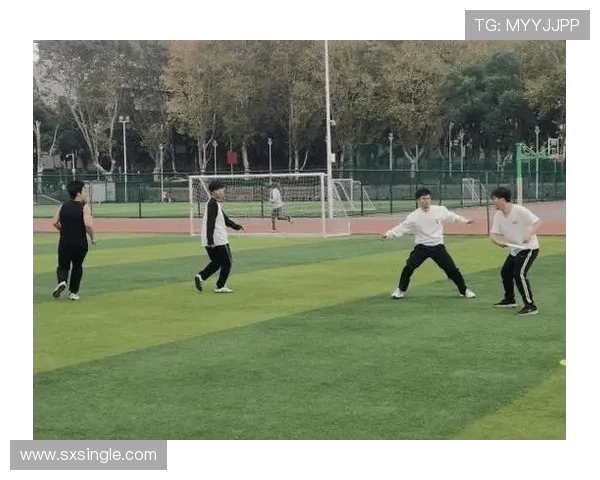 广州飞盘队与南京飞盘队赛后复盘团队协作的精彩瞬间与经验分享