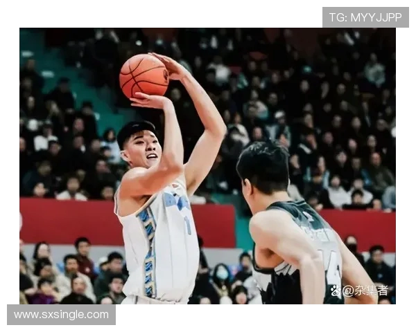 吉林男篮迎战浙江金牛期待精彩对决双方球员全力以赴争夺胜利荣耀 吉林男篮迎战浙江金牛期待精彩对决双方球员全力以赴争夺胜利荣耀