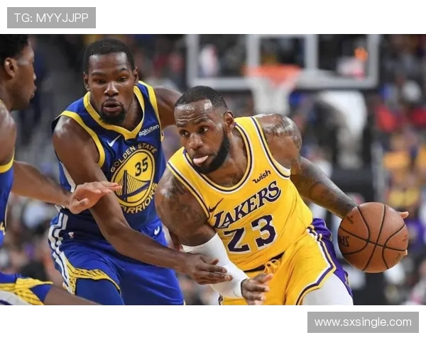 杜兰特领衔雷霆对决湖人激情碰撞NBA赛场再掀风云