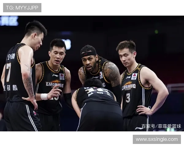 火箭与小牛激战22日NBA赛场精彩对决引发球迷热议 火箭与小牛激战22日NBA赛场精彩对决引发球迷热议
